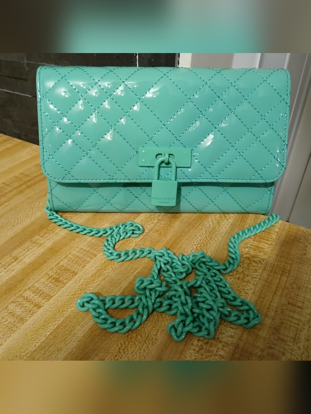 ❤️Kurt Geiger NWOT RARE Green Brixton Clutch/Crossbody